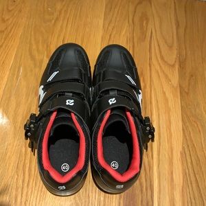 Peloton clip on spin shoes size 40